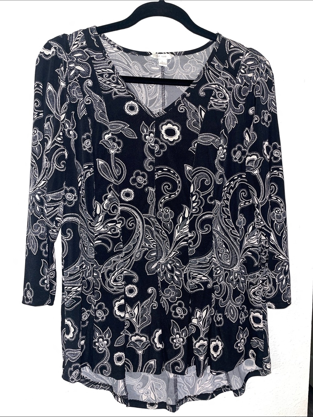 Black Floral Paisley Long Sleeve V-Neck Tunic Top